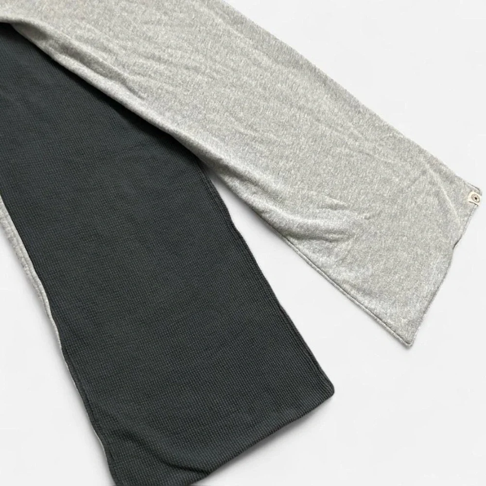 Mens Vintage Converse Two-Tone Gray and Black Scarf